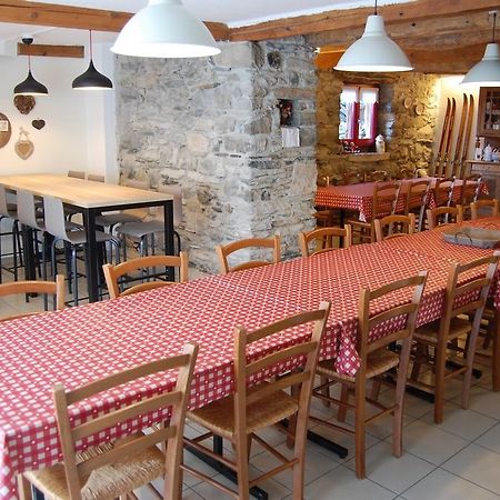 Gite La Maisonnee Sazos Exteriör bild