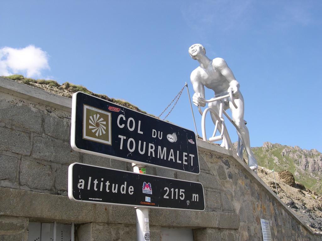 Gite La Maisonnee Sazos Exteriör bild