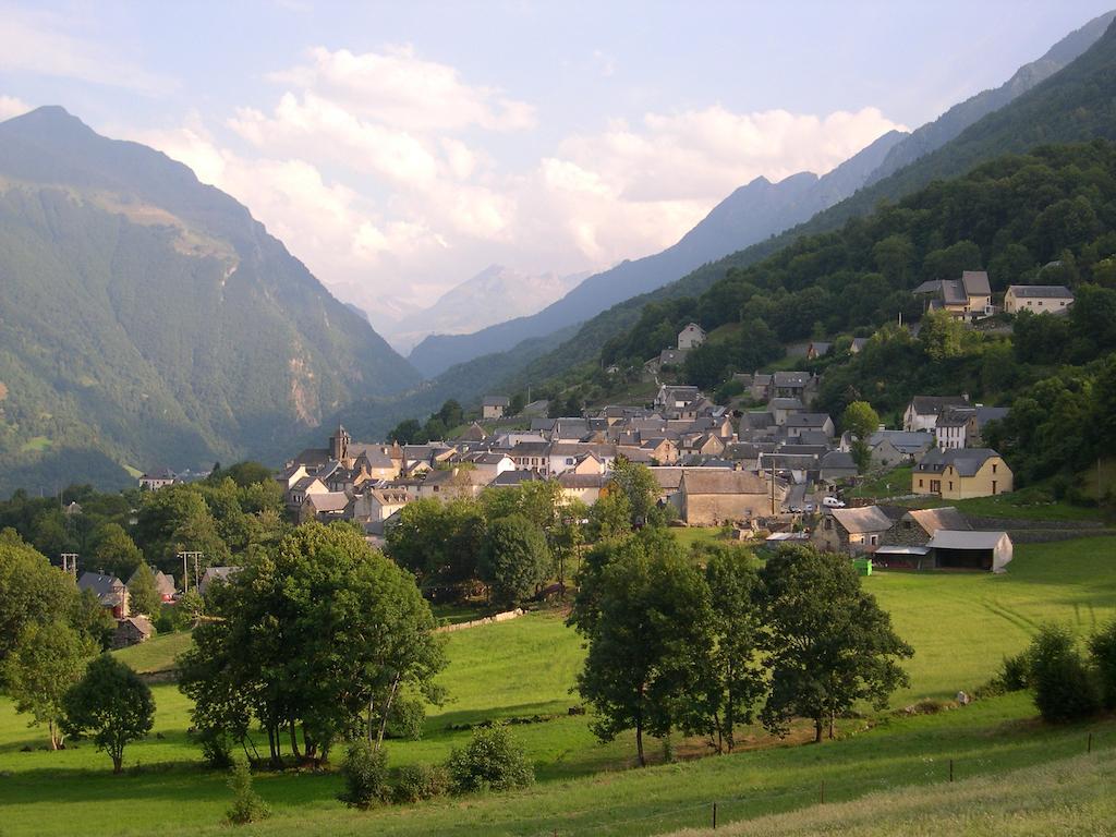 Gite La Maisonnee Sazos Exteriör bild