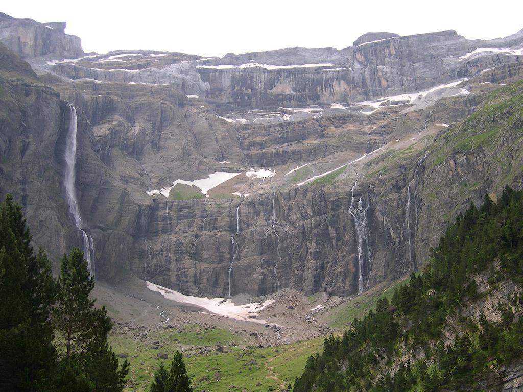 Gite La Maisonnee Sazos Exteriör bild