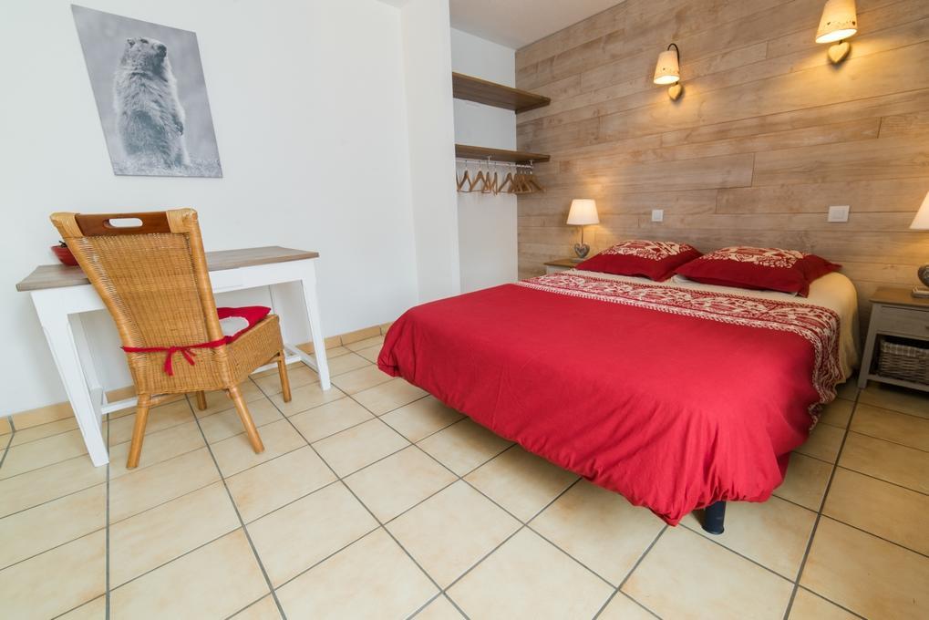 Gite La Maisonnee Sazos Exteriör bild