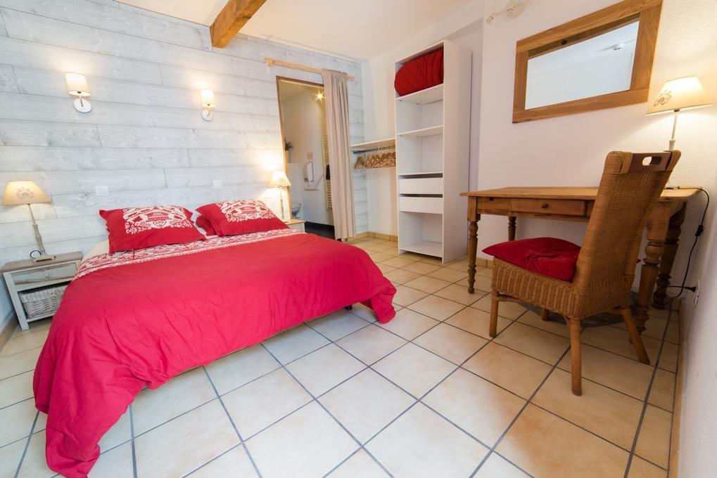 Gite La Maisonnee Sazos Exteriör bild